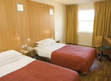 Ramada Encore York Extérieur photo