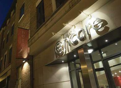 Ramada Encore York Extérieur photo